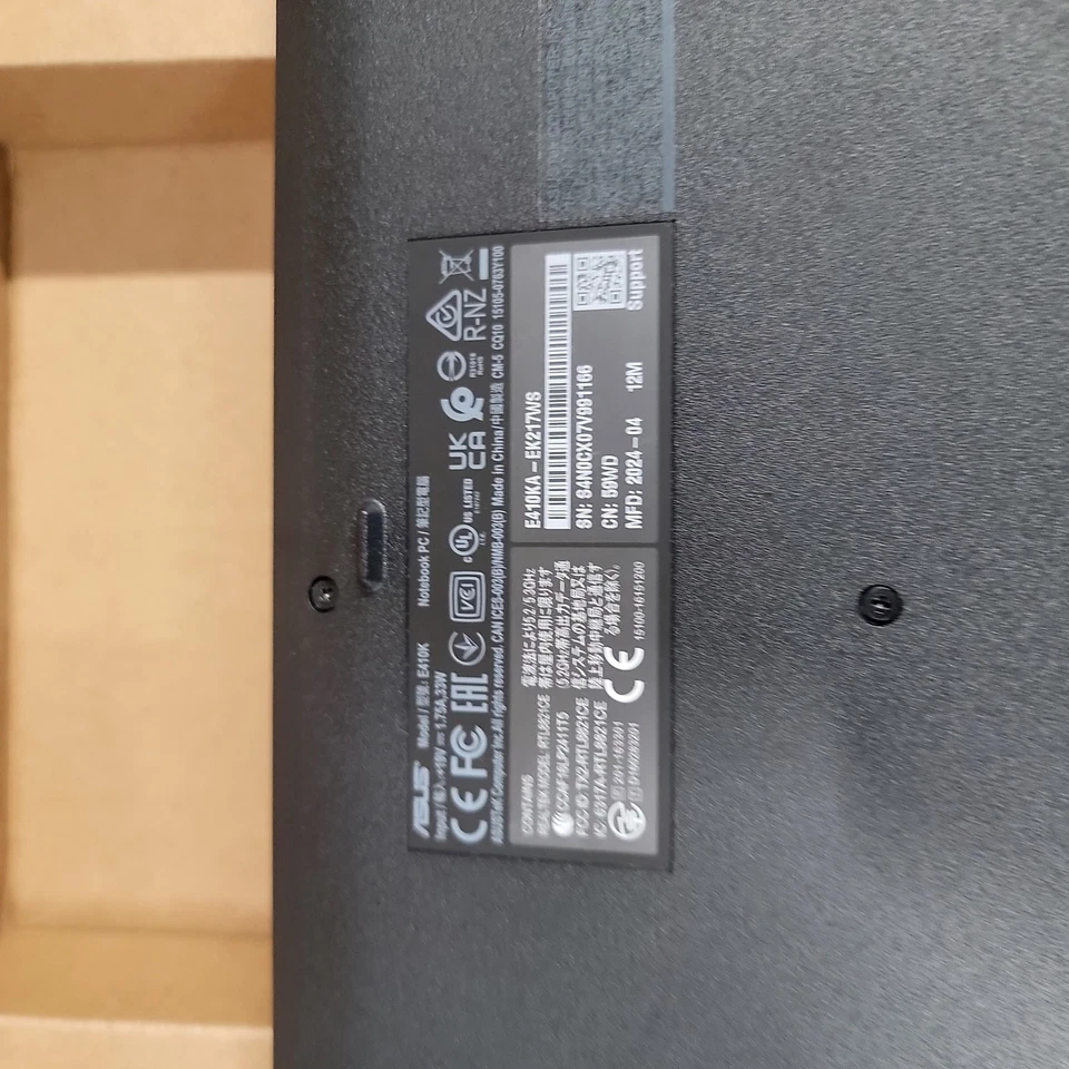 Asus E410ka-Ek217WS Laptop 4GB 128 GB COMES WITH ORIGINAL BOX CHARGER - Image 2 of 4