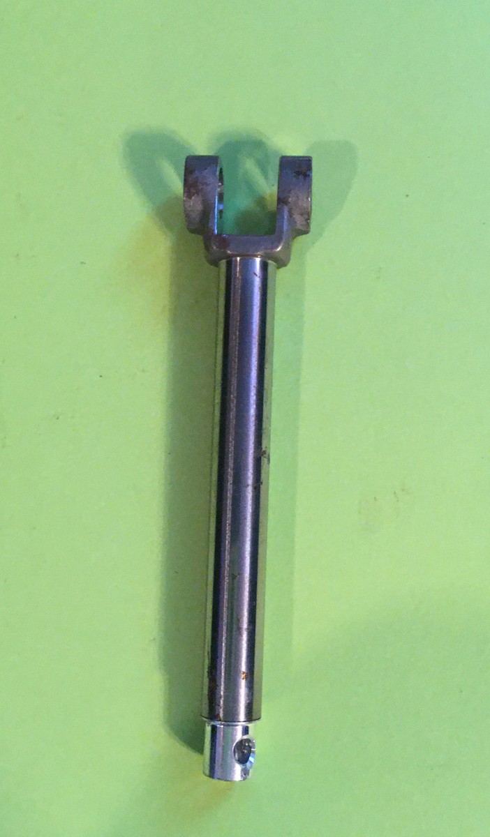 NOS* 2110427-YAMATO-UPPER LOOPER BAR-FOR INDUSTRIAL SEWING *FREE