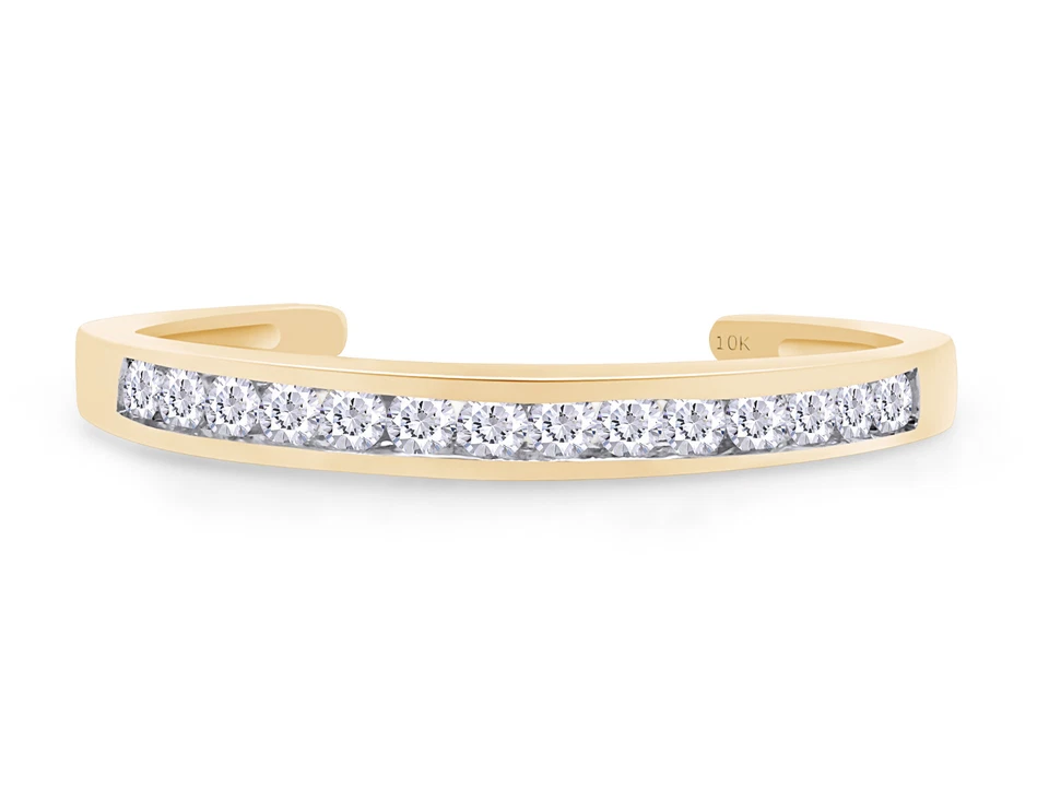 Anillo con banda ajustable de diamantes redondos naturales de 1/7 quilate en oro amarillo de 14 k Foto 2 de 4