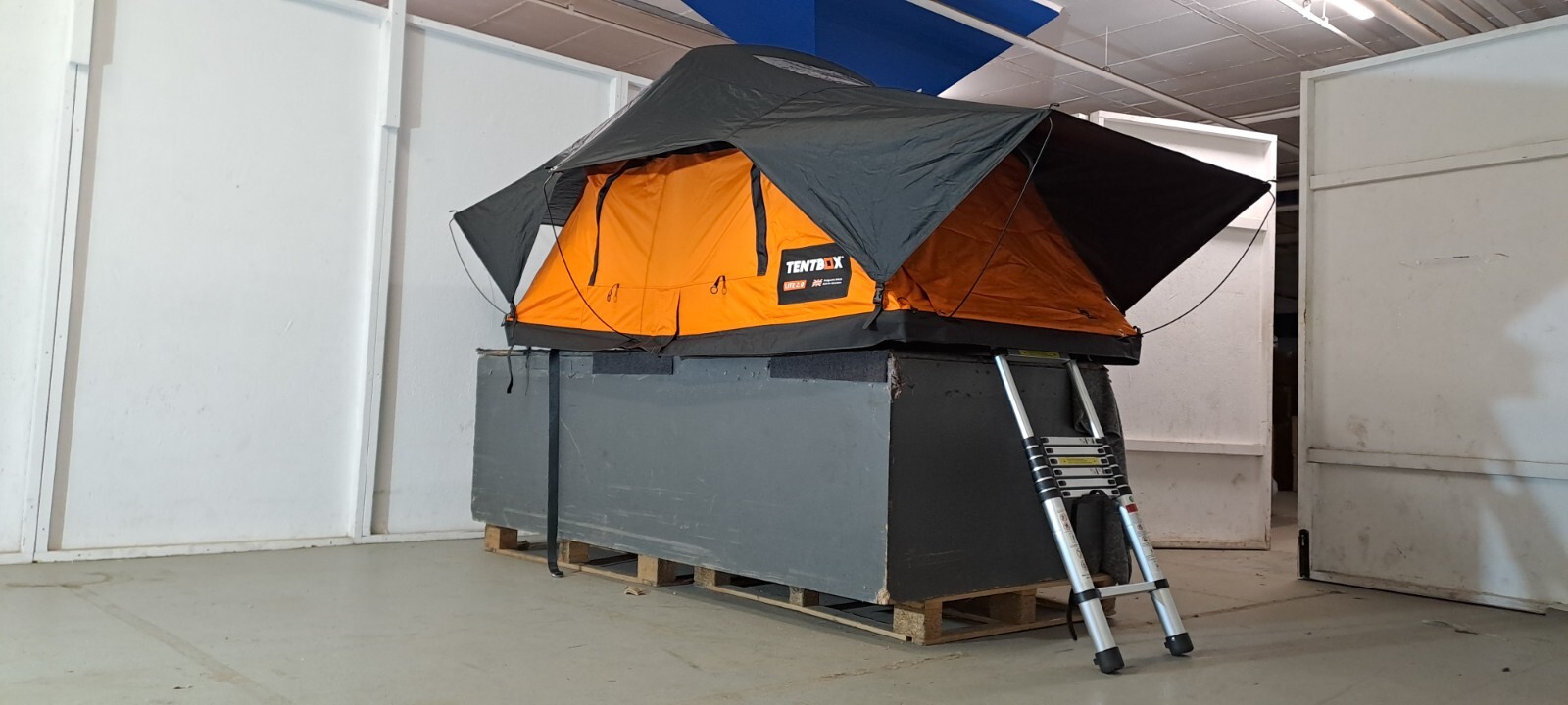 TentBox Lite 2.0 PreLoved Official TentBox PreLoved Car Roof Tent