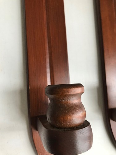 Par de candelabros cónicos de madera vintage vendidos de 13", decoración de casa de campo - Imagen 4 de 9