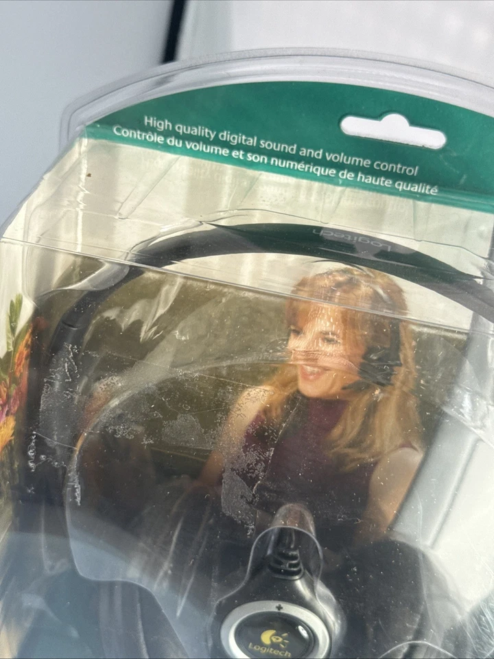 Logitech Premium USB 350 Headset Headphones; W/ Mic - Image 2 of 4