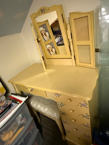 vintage vanity mirror
