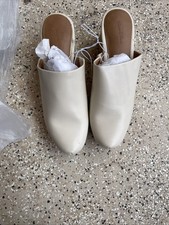 Universal Thread Clogs