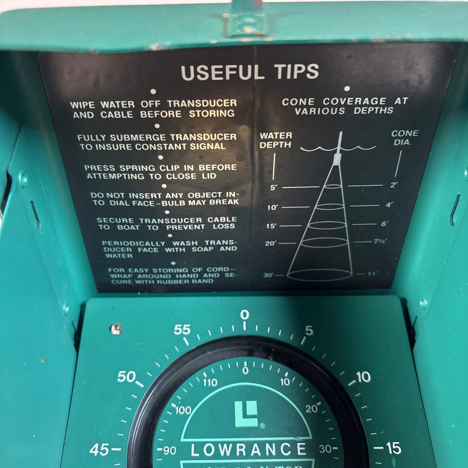 Винтажный Lowrance LFP-300 рыбы Lo-K-Tor рыбы искатель зеленый чехол - непроверенный-на запчасти - Изображение 2 из 4