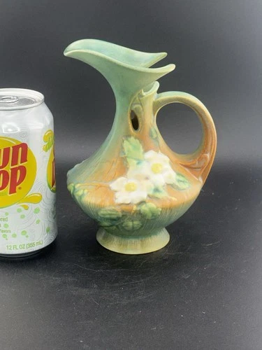 ROSEVILLE POTTERY WHITE WILD ROSE EWER 981-6 VASE PITCHER, In Ex Mint Condition