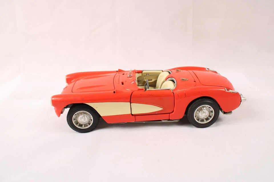 Road Tough 1957 Chevrolet Corvette 1/18 Scale Red Die-Cast Convertible Rough! - Image 2 of 4