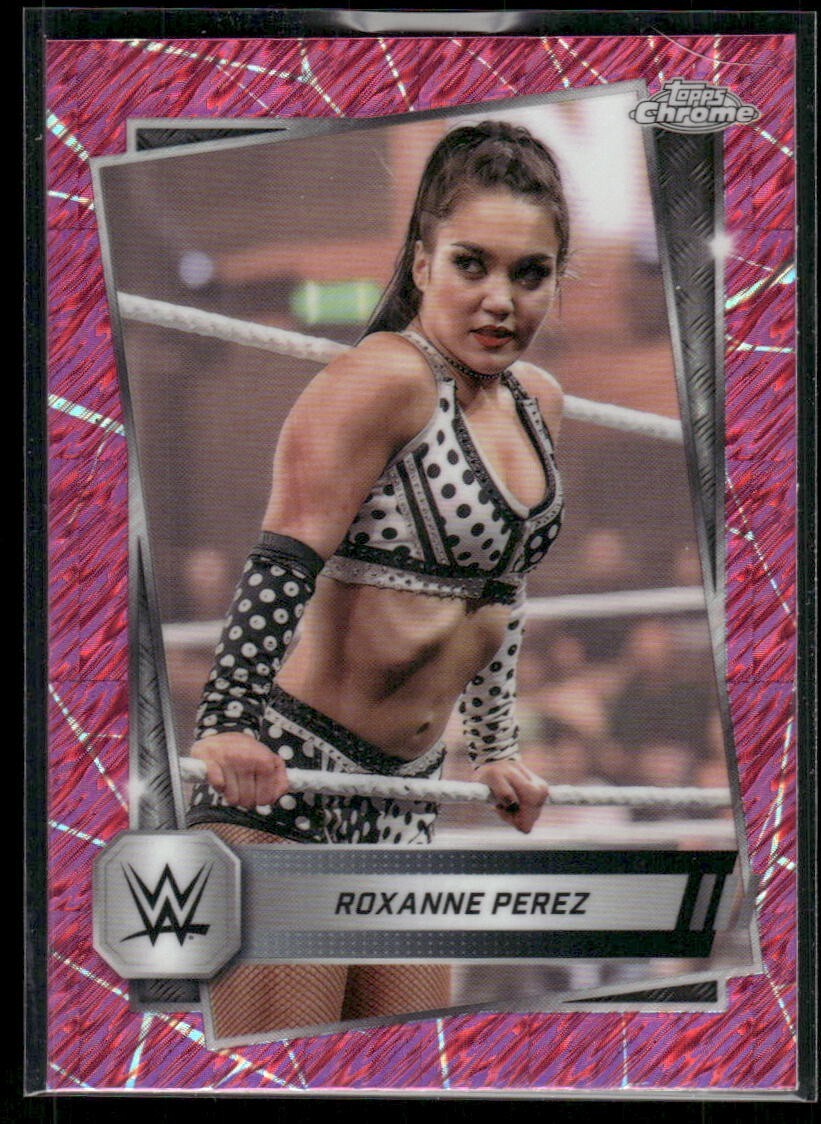 2025 Topps Chrome WWE Roxanne Perez #44 Pink Shimmer Refractor
