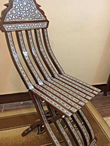 Handmade, Antique Chair Carved Wood Chair Home decor Unique Chair, Shell Inlay - Afbeelding 1 van 12