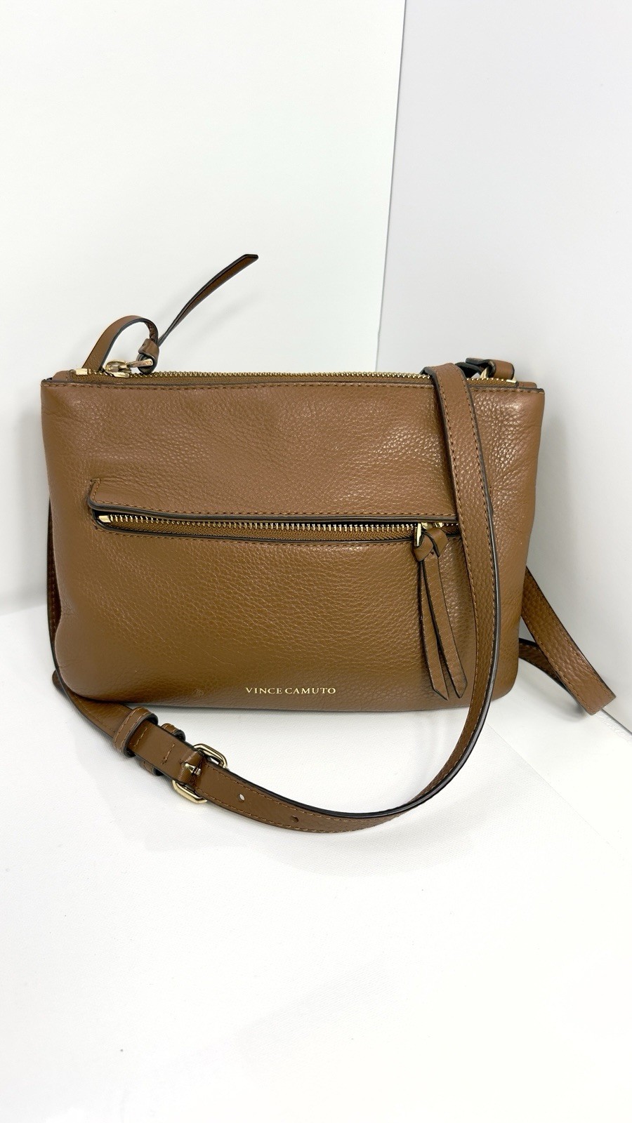 Vince Camuto Brown Pebbled Leather Crossbody Bag Zip Pocket Adjustable Strap