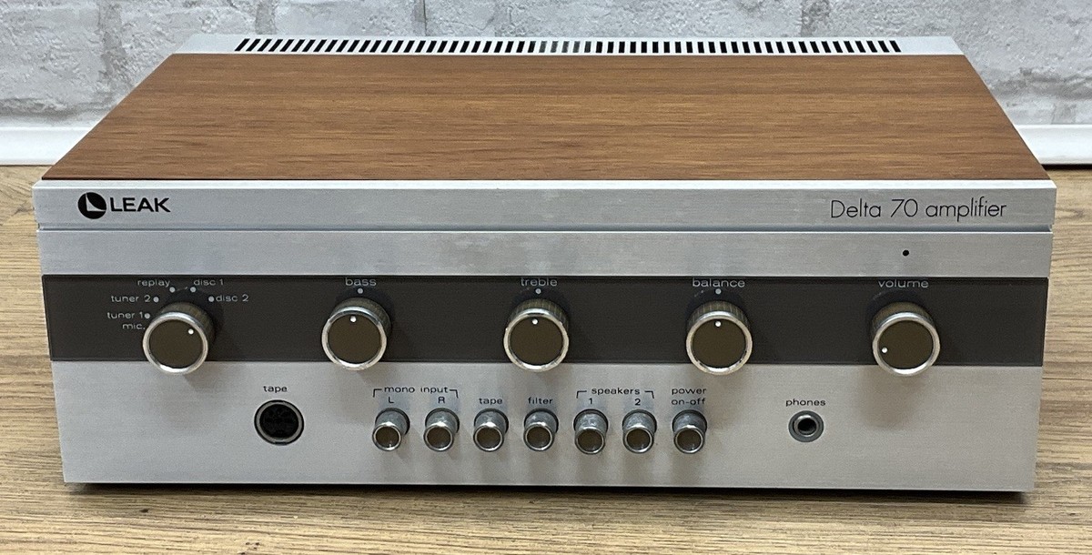 英国LEAK DELTA70リーク デルタ70プリメインアンプ通電確認ジャンク品 英国LEAK DELTA70リーク デルタ70プリメインアンプ通電確認ジャンク品