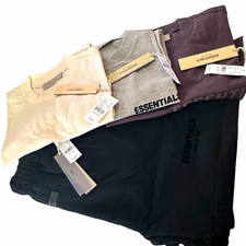 Essentials Fear of God ESSENTIALS Men s Black shorts and 3 t-shirts medium