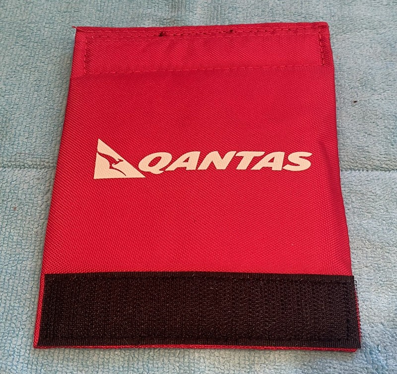 New QANTAS Luggage Spotter Wrap Around Luggage Handle - Red New