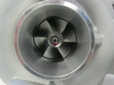 Turbolader 53049700061
