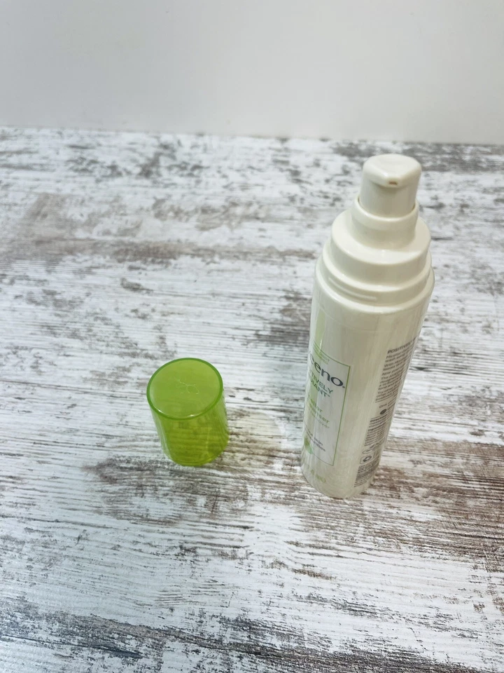 Gel Limpiador Micelar Hidratante Positivo Aveeno Desmaquillante 5.1 OZ Foto 3 de 4