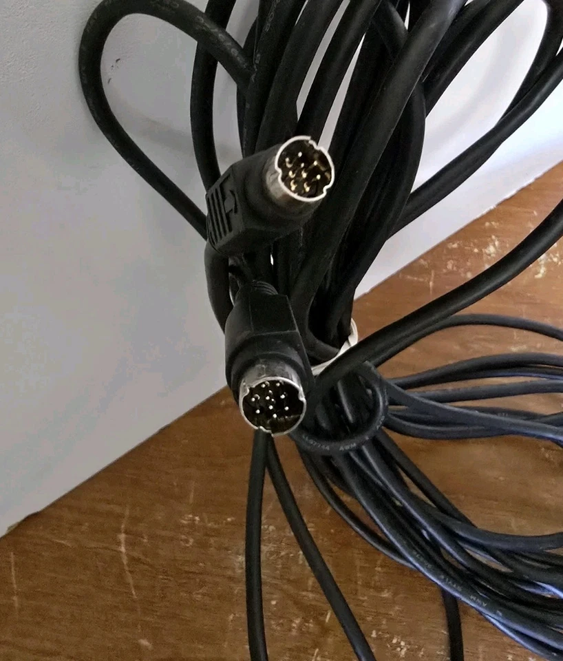 Bose Lifestyle AV18/38/48 Systems 9 Pin to 9 Pin Subwoofer Input DIN Link Cable - Image 2 of 2