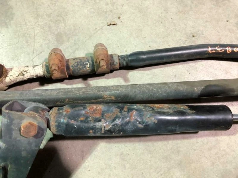 05 Ford E450 Super Duty V10 4x2 USADO suspensión delantera brazo de enlace de arrastre Foto 4 de 4