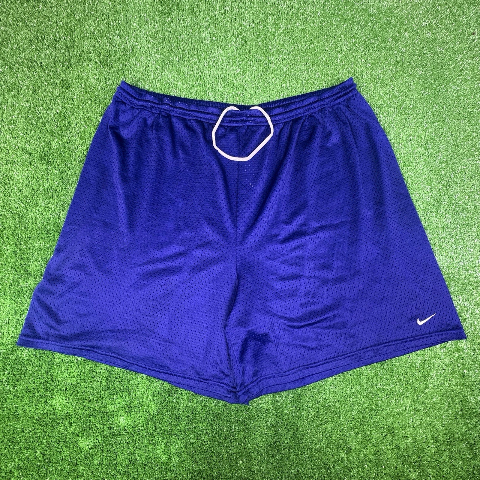 Vintage 2000s Nike Navy Blue Mesh Y2K Basketball Gym Workout Shorts Men's XXL