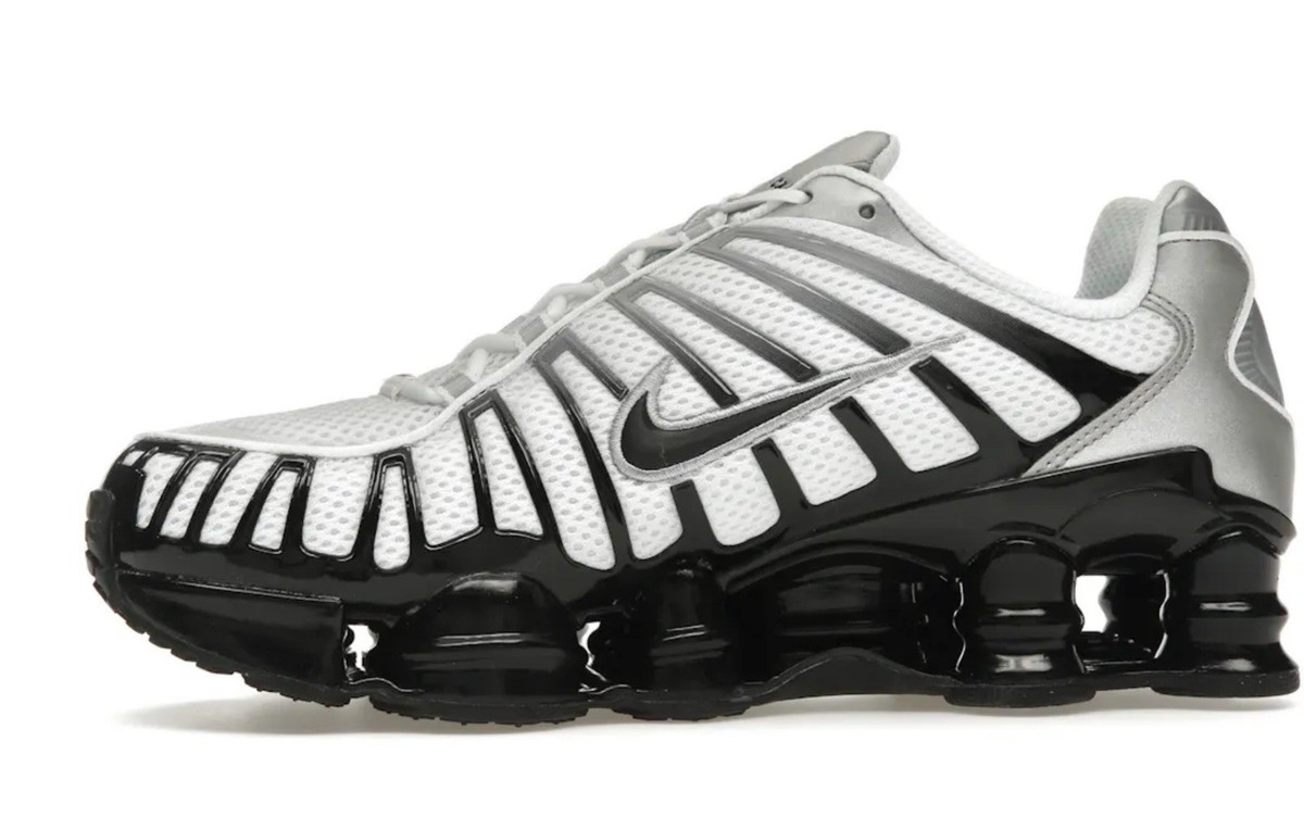 NIKE SHOX TL BLACK METALLIC SILVER Size 11 HQ4049-001 06/18/24l08