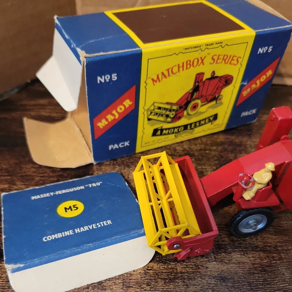 Matchbox Massey Ferguson Tractor, Combine, Major Pack M-5 NM Toy with Rough Box - Image 3 of 3