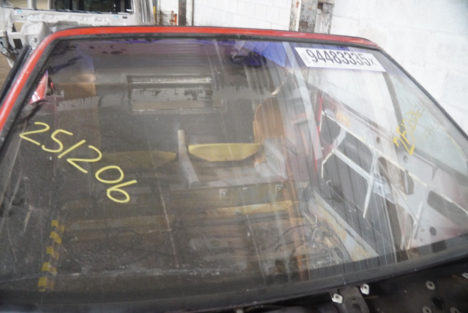 Local Pickup! Front Windshield Window Glass 63229600 OEM Ferrari Mondial 1985