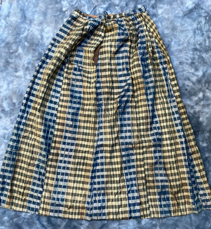 Antigua falda eduardiana de seda a cuadros de finales de 1800 falda para caminar envejecida boda Foto 4 de 4