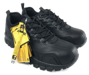 wide steel toe sneakers