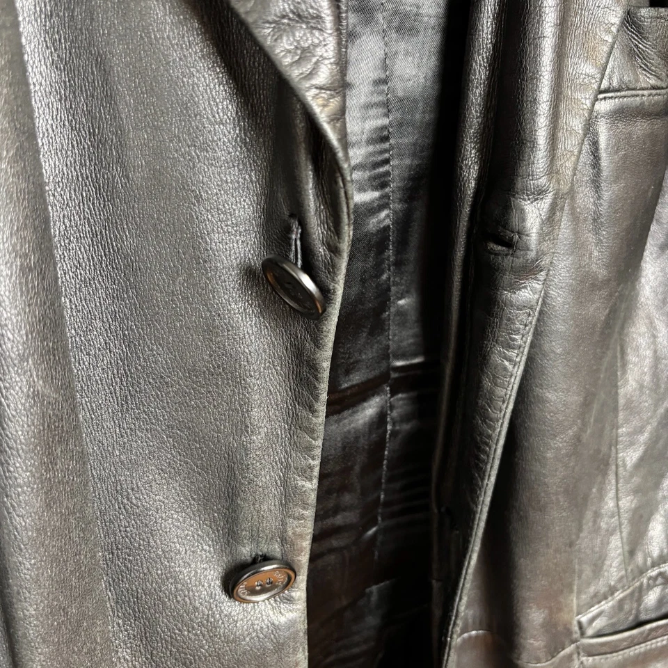 Chaqueta de cuero negra Bally para hombre talla 44 hecha en Italia bolsillos forrados con 3 botones dinero antiguo Foto 4 de 4