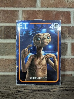 NECA ULTIMATE E.T. THE EXTRATERRESTRIAL 40TH ANNIVERSARY ACTION FIGURE** In Box