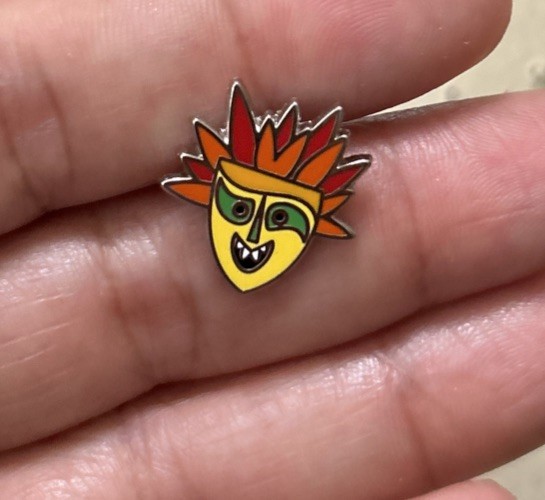 Aloha Boy Mask It's a Small World Tiny Kingdom 3rd Edt Series 2 Disney LR Pin