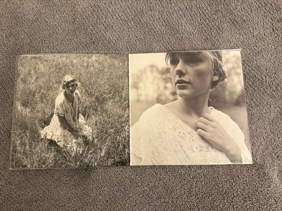 Taylor Swift - Folklore - Meet Me Behind The Mall - Marbled Made In France Vinyl - Image 4 of 4