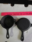 2 UNBRANDED WAGNER CAST IRON 1050 MINI SKILLETS/ASH TRAYS/USA MADE/INFO-PICS