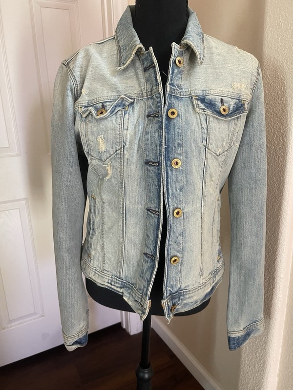 Polo Jeans Co. Ralph Lauren Women's Blue Light Wash Distressed Jacket L