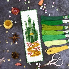 Emerald City: The Wonderful Oz Wizard - Couted Cross Stitch Bookmark Kit