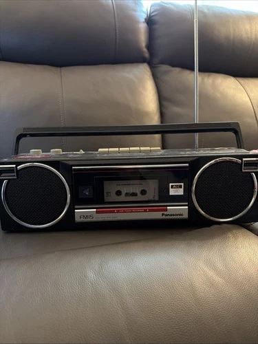 Vintage 1980’s PANASONIC RX-FM15 Cassette AM/FM Radio Works Cassette Doesnt Work