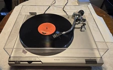 Technics Direct Drive SL-D2 Turntable, Serviced, Recapped, New Covers Available.