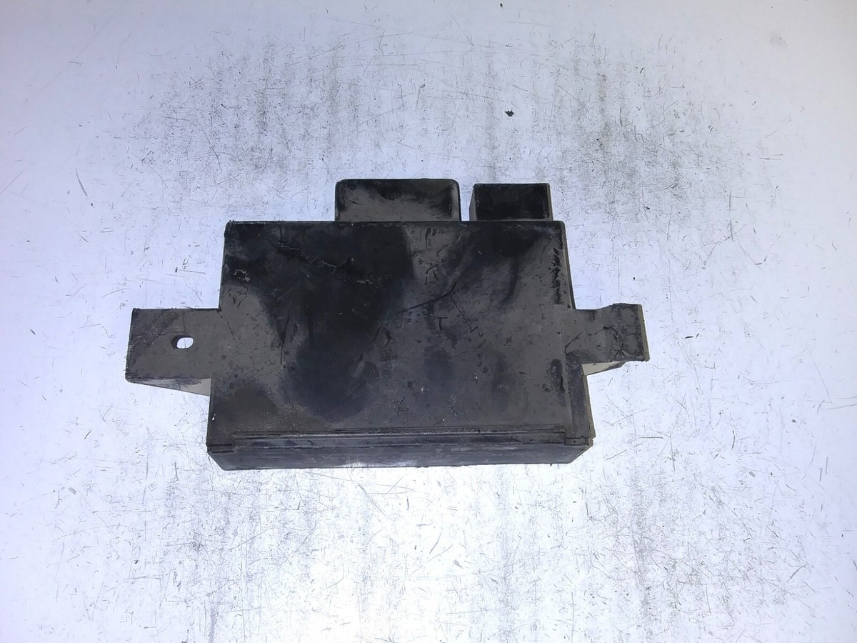 2001-2004 Chrysler T&C lift gate module P04686687AH | eBay