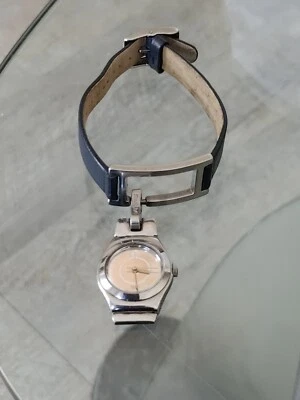 Montre Swatch Irony Made In Switzerland Bracelet Cuir Bleu Fonctionne . - Photo 1/4
