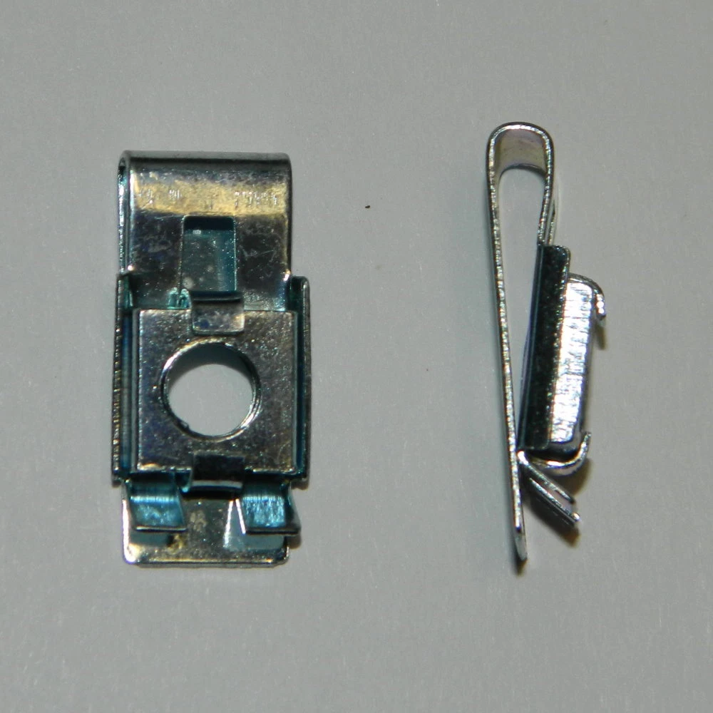 RS PRO Käfigmutter Metrisch 13.72 mm Stahl Verzinkt für Tafelstärken von 0.71 mm - 1.7 mm RS PRO Käfigmutter Metrisch 13.72 mm Stahl Verzinkt für Tafelstärken von 0.71 mm - 1.7 mm