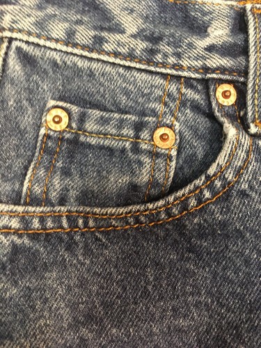 Pantalones de mezclilla Levis 550 de ajuste relajado, lavado medio, 23 x 25 10 delgados - Imagen 3 de 6
