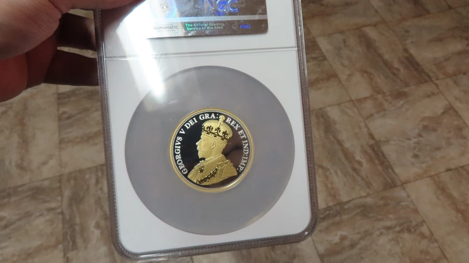 Canadá 2017 100 aniversario plata .9999 2 oz. Medio dólar dorado dorado NGC PF 69 Foto 4 de 4