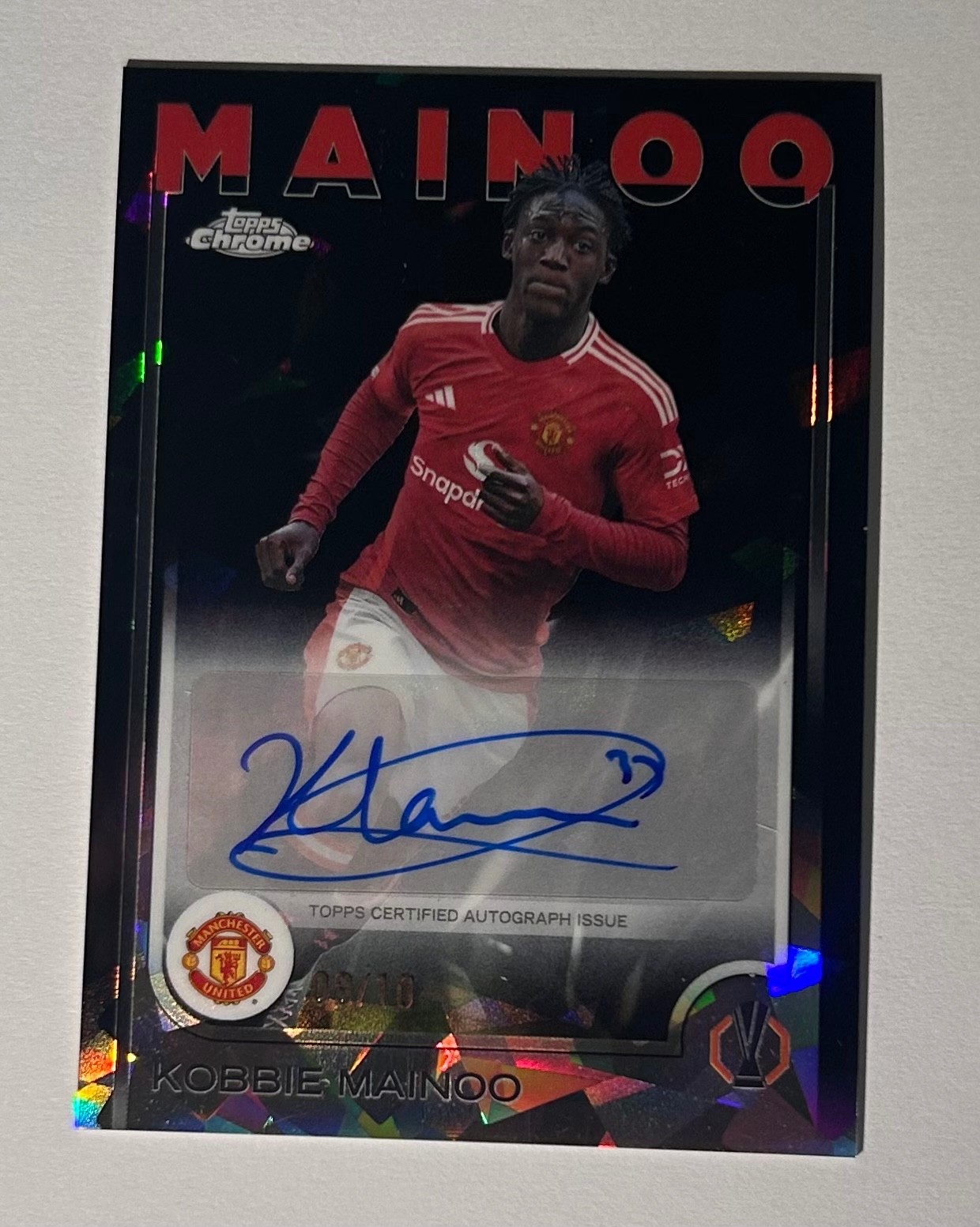 2024-25 Topps Chrome Sapphire UEFA Kobbie Mainoo Auto Refractor Black #/10 Man U