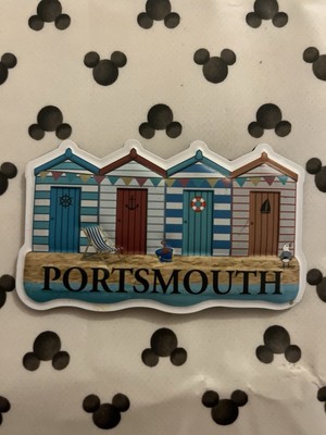 Kühlschrankmagnet Kunststoff von Portsmouth Souvenir von lokalen Strandhäusern