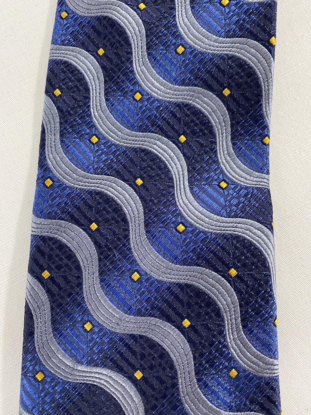 Joseph Jos A Bank 100% Silk Blue Silver Yellow Waves Italy Neck Tie (58” x 3”) - second product detail image