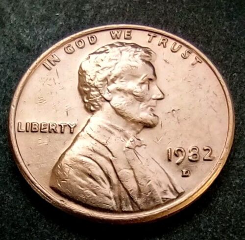 1982-D Lincoln Memorial Cent Coin VINTAGE Penny Good Condition FREE SHIPPING