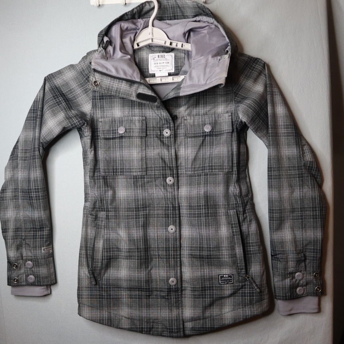NIKE - NIKE 6.0  スノーボードウェアジャケット　 チェック柄フーディー Nike Snowboard Jacket Womens Small Plaid Winter Storm Coat