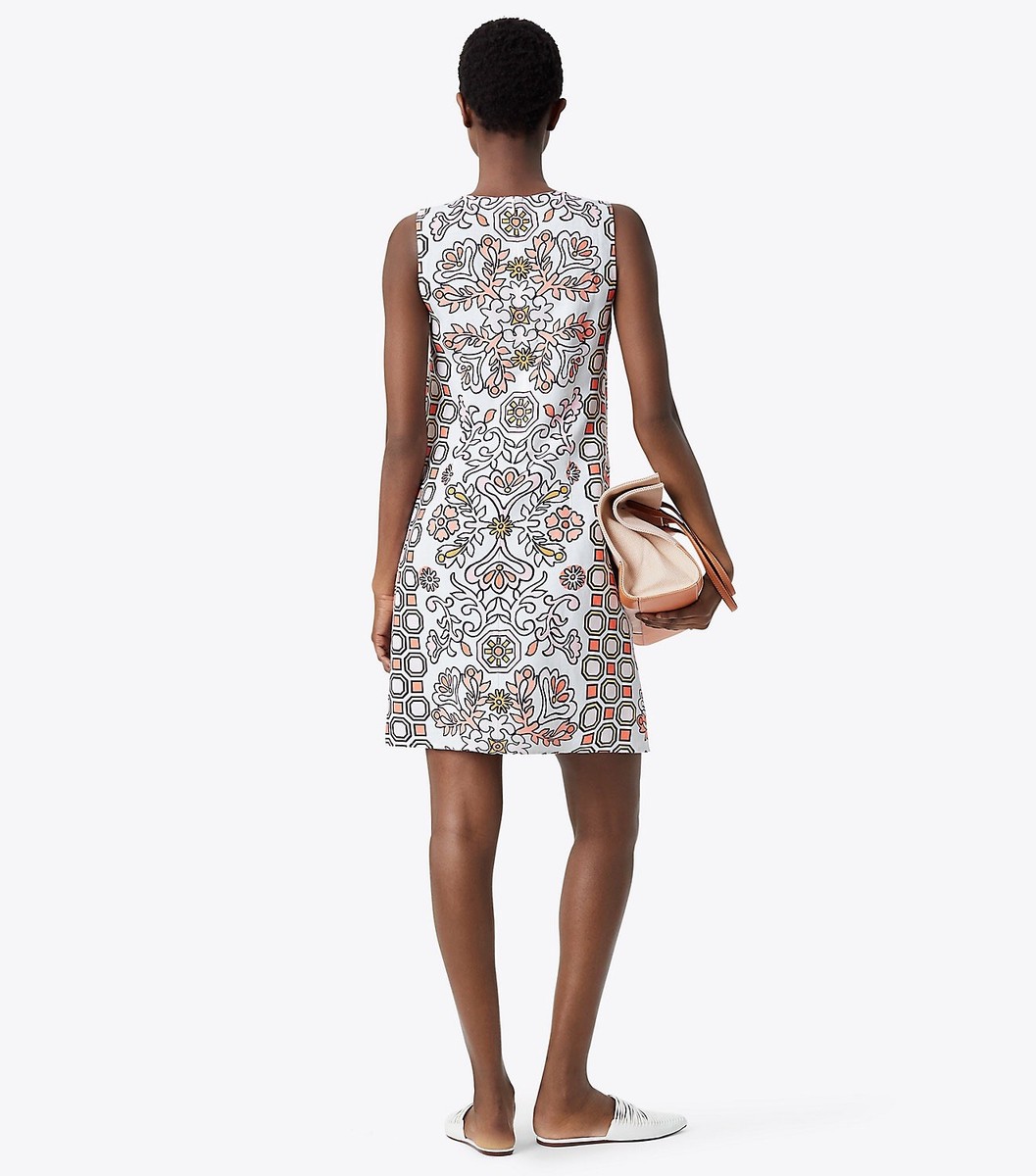 関税送料込み【Tory Burch】夏の必須アイテム ビーチドレス ワンピース、ドレス | トリー バーチ 公式オンラインストア