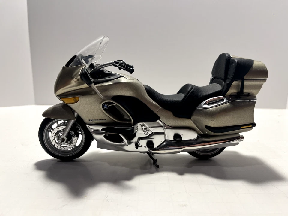 New Ray BMW Motorcycle K 1200 LT; Gold - Image 2 of 4