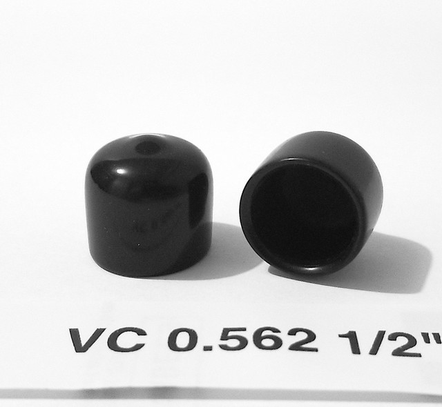 0.562" 9/16" Black Vinyl Rubber Flexible Round Tube Tubing Pipe End