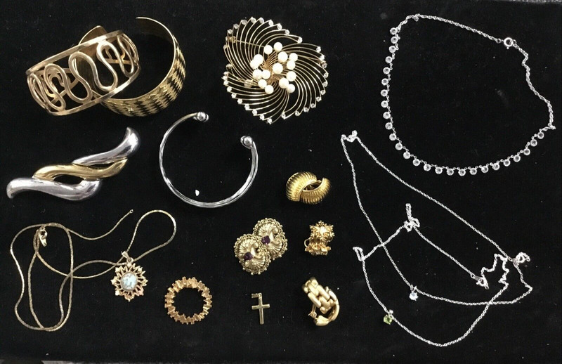 Vintage High End Costume Jewelry Lot Many Signed Trifari Givenchy Erwin Pearl